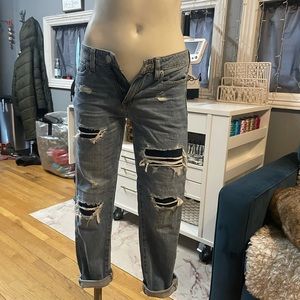 Light wash boyfriend jeans